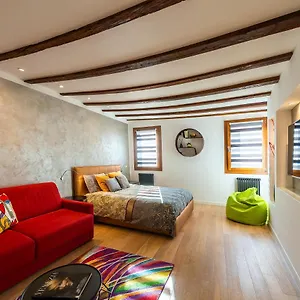 gdhouse-806.hotelslidodijesolo.com/